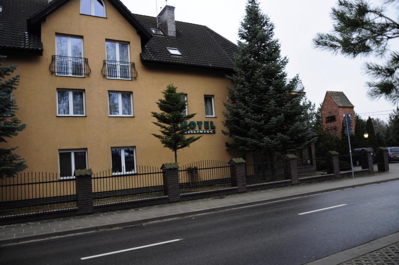 Hotel Zieliniec Poznan Dış mekan fotoğraf