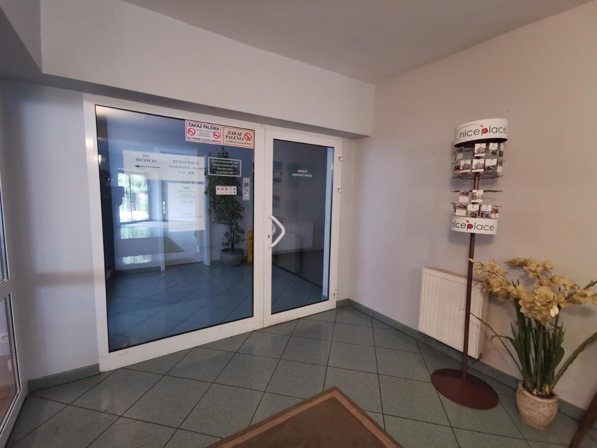 Hotel Zieliniec Poznan Dış mekan fotoğraf
