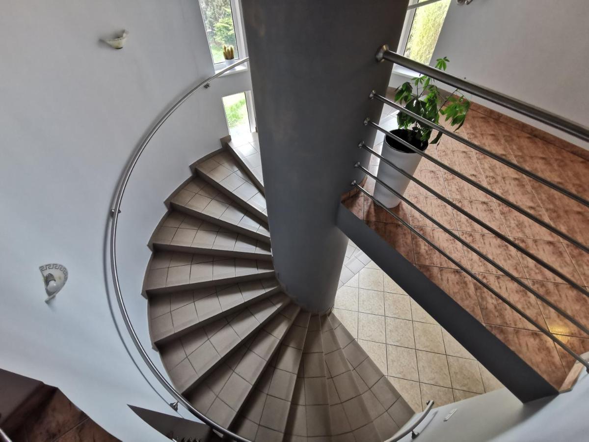 Hotel Zieliniec Poznan Dış mekan fotoğraf