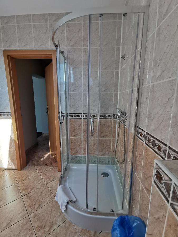 Hotel Zieliniec Poznan Dış mekan fotoğraf