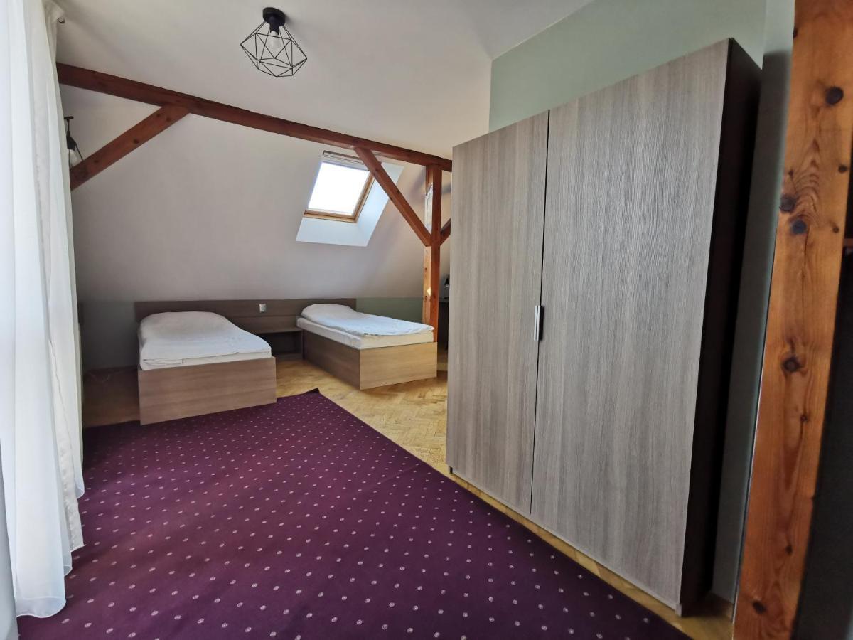 Hotel Zieliniec Poznan Dış mekan fotoğraf